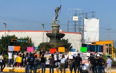 Padres de niños con cáncer protestan en Chiapas; exigen medicamentos